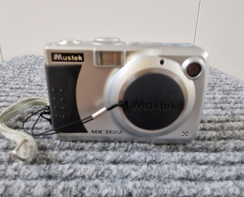 Mustek 5500z fotocamera